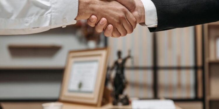 AirHelp recibe una importante inversión minoritaria de Abry Partners