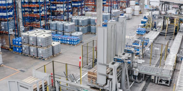 FUCHS España incrementa un 25% su producción para atender nuevos mercados y fortalecer su posición en el sector de la automoción