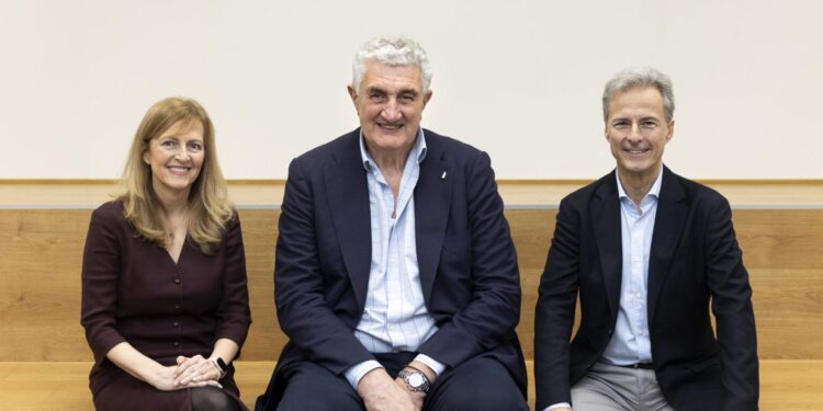 Santander Mapfre Hipoteca Inversa firma un acuerdo con Fernando Romay