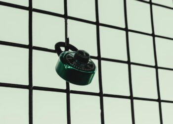 Escoem analiza la inacción del administrador