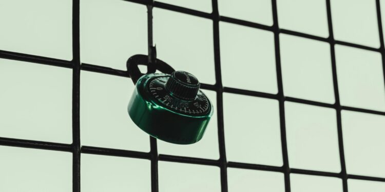 Escoem analiza la inacción del administrador