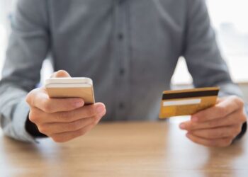 Ocho de cada diez españoles se plantean cambiar de banco